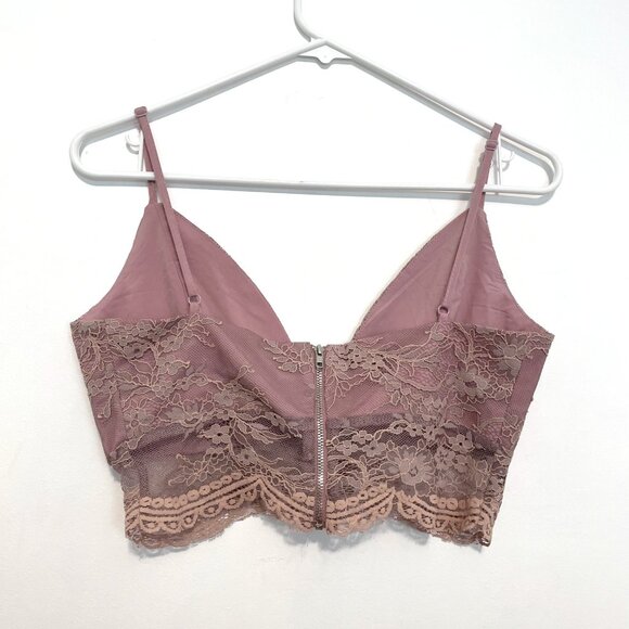 TOBI Lauren Lace Cropped Top Mauve Pink / Purple V-Neck Scalloped Hem Crop Top M - Picture 12 of 16
